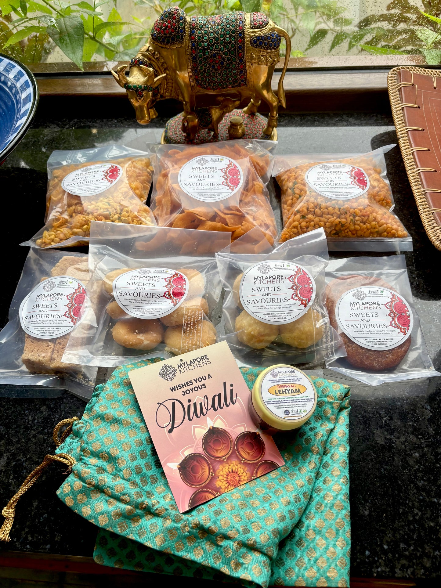 Deepavali Gift Pack PRE ORDER - delivery before Diwali - FREE SHIPPING IN INDIA